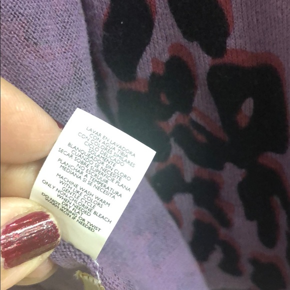 Sweater - Picture 7 of 8